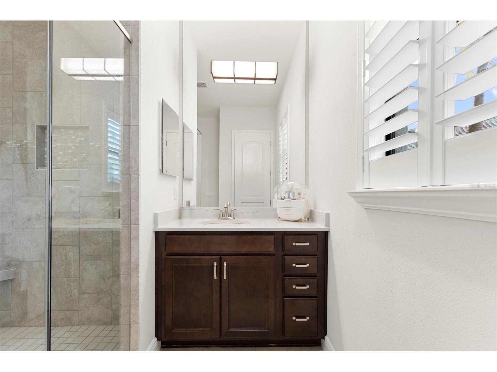 5134 Lakecastle Drive Tampa FL 33624 - LAKE LECLARE TB8513935 image36