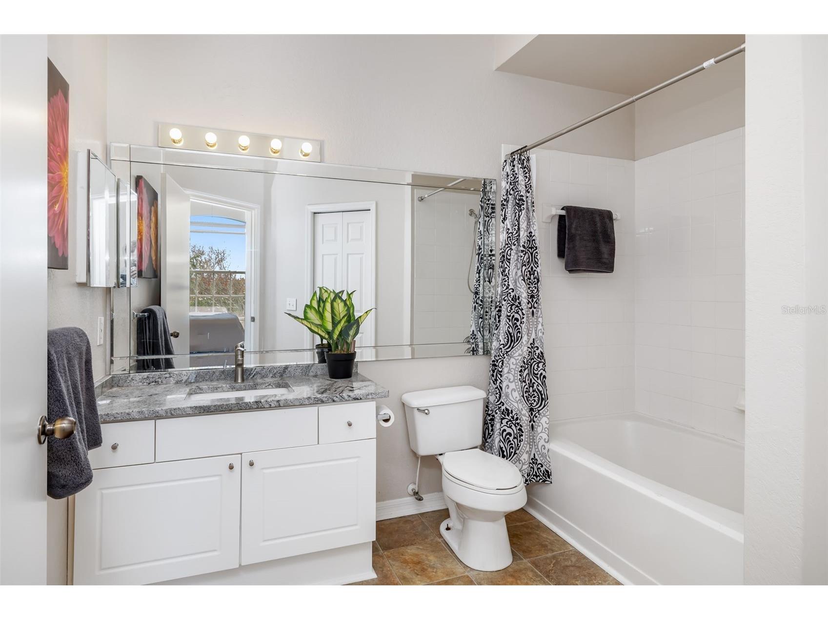 5134 Northridge Road #309 Sarasota FL 34238 A4683752 image18