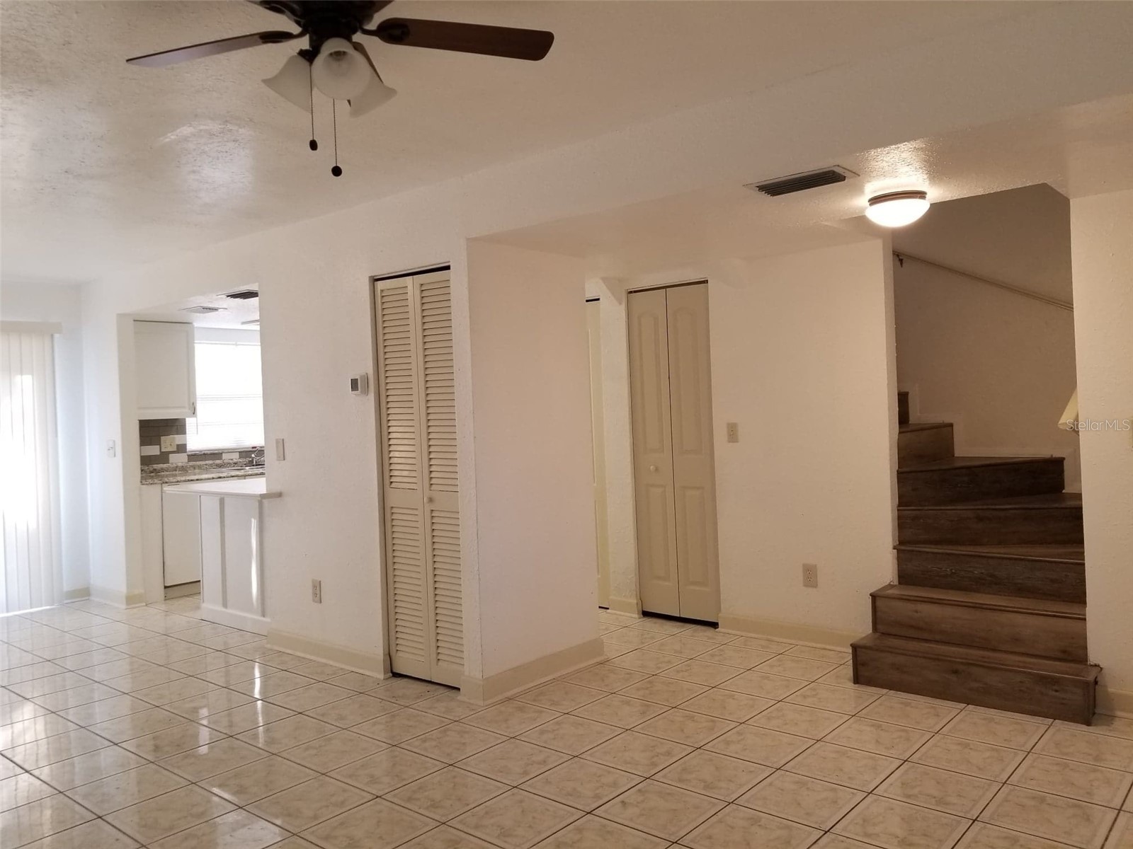 5134 Tennis Court Circle Tampa FL 33617 TB8498164 image4