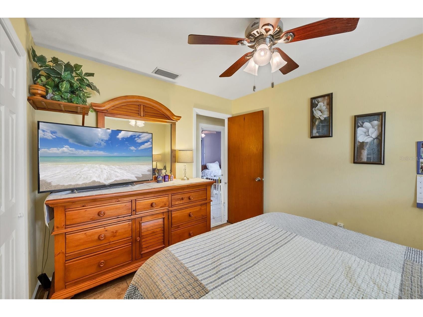 5135 Brookmeade Drive Sarasota FL 34232 A4682030 image12