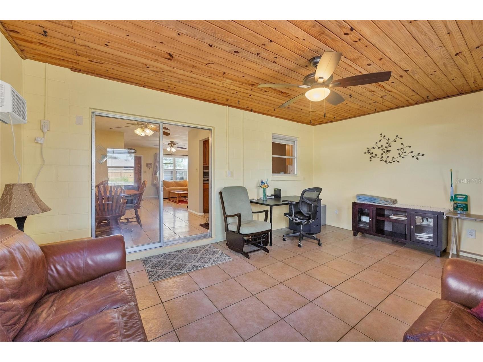 5135 Brookmeade Drive Sarasota FL 34232 A4682030 image19