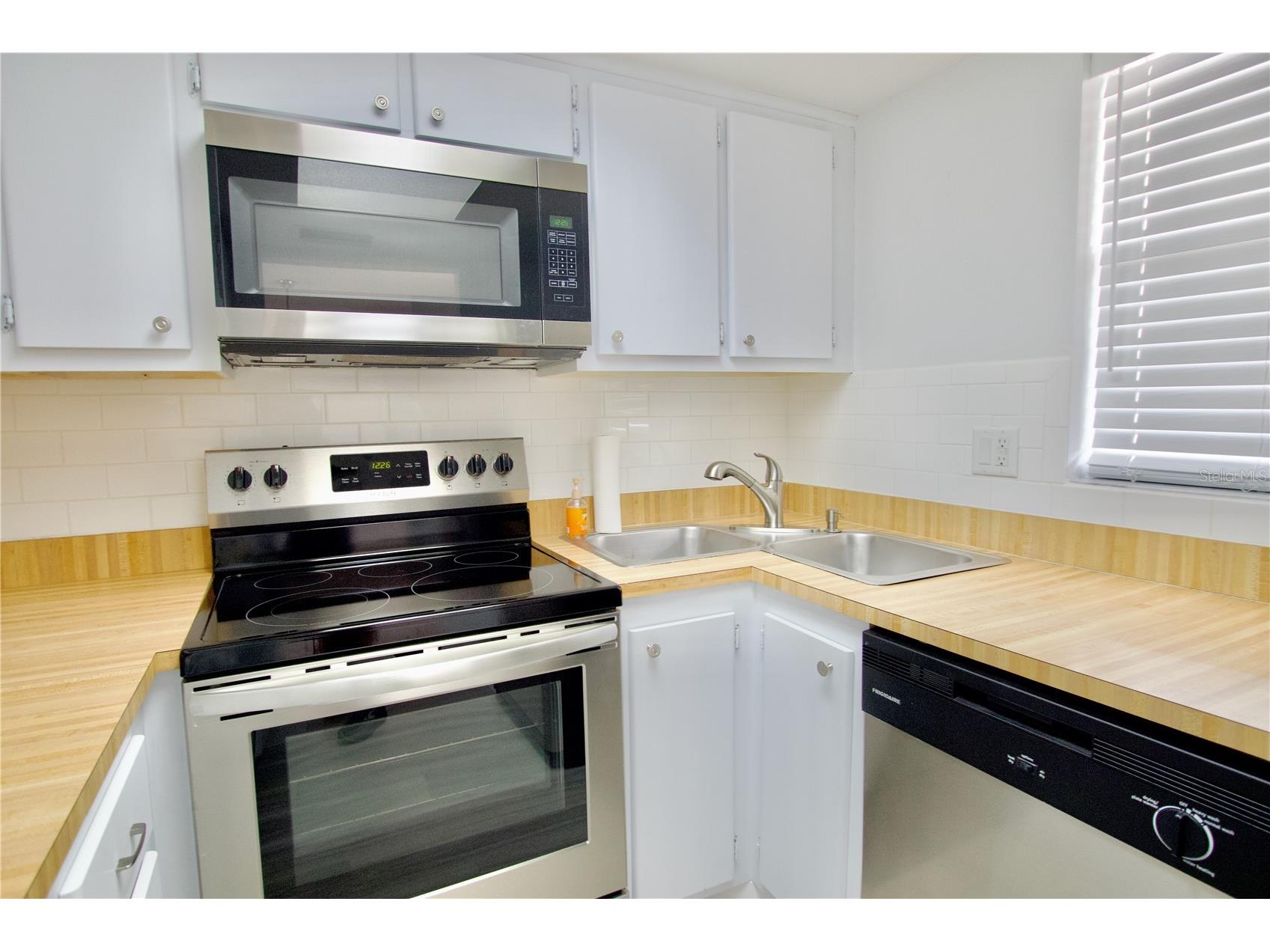 5135 Gemstone Drive #202 New Port Richey FL 34652 W7882629 image5