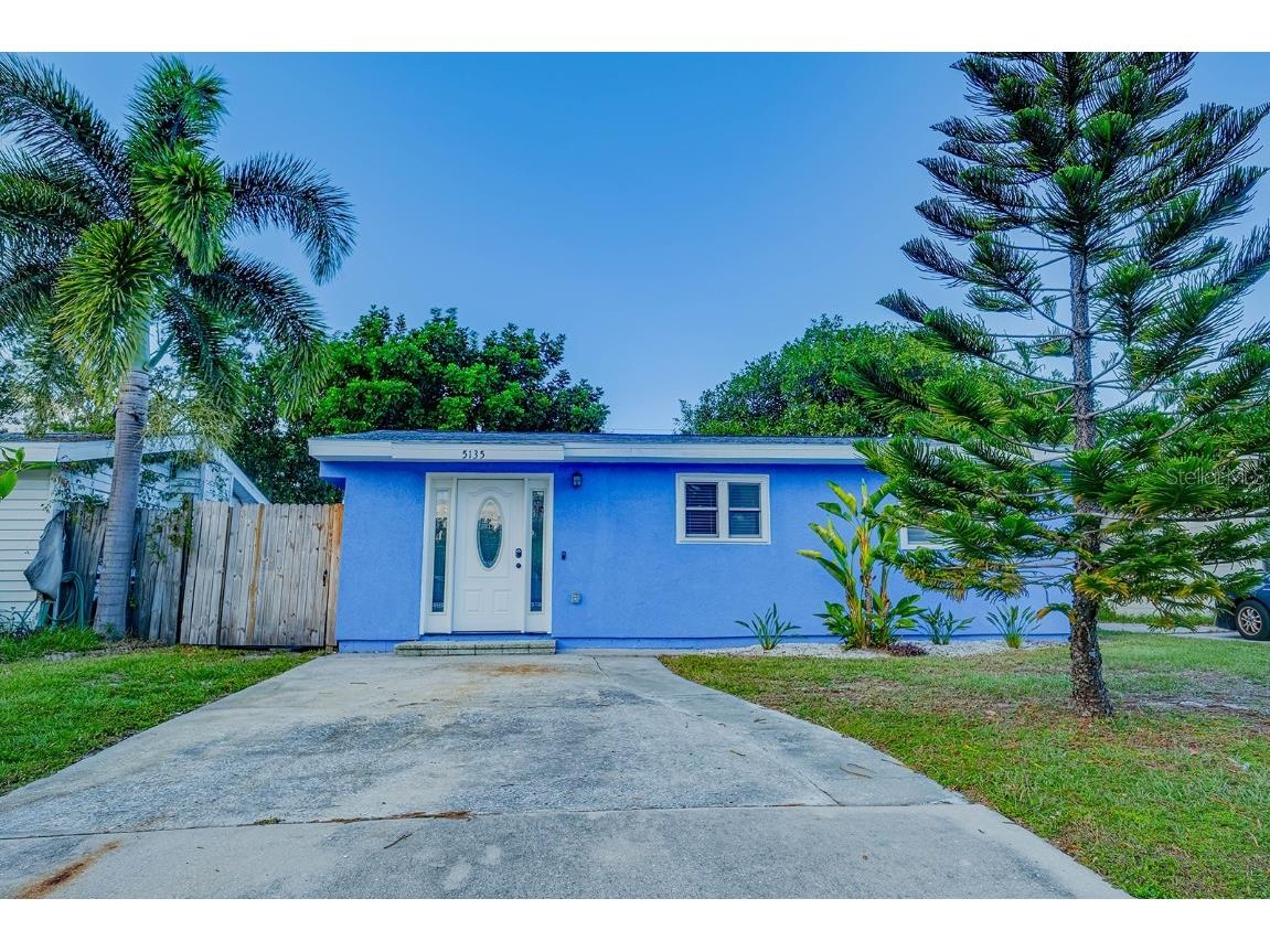 5135 Newton Avenue S Gulfport FL 33707 U8222328 image1