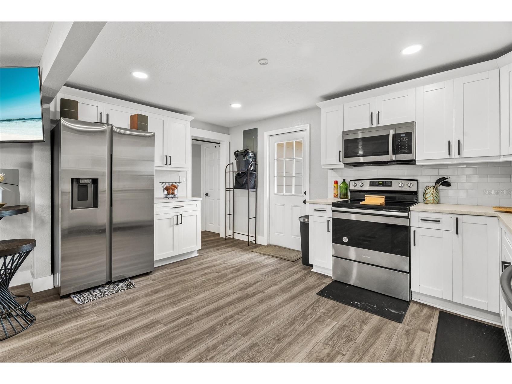 5135 Old Bradenton Road Sarasota FL 34234 A4685664 image10