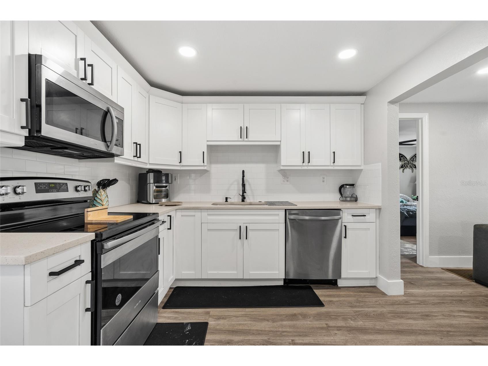 5135 Old Bradenton Road Sarasota FL 34234 A4685664 image13