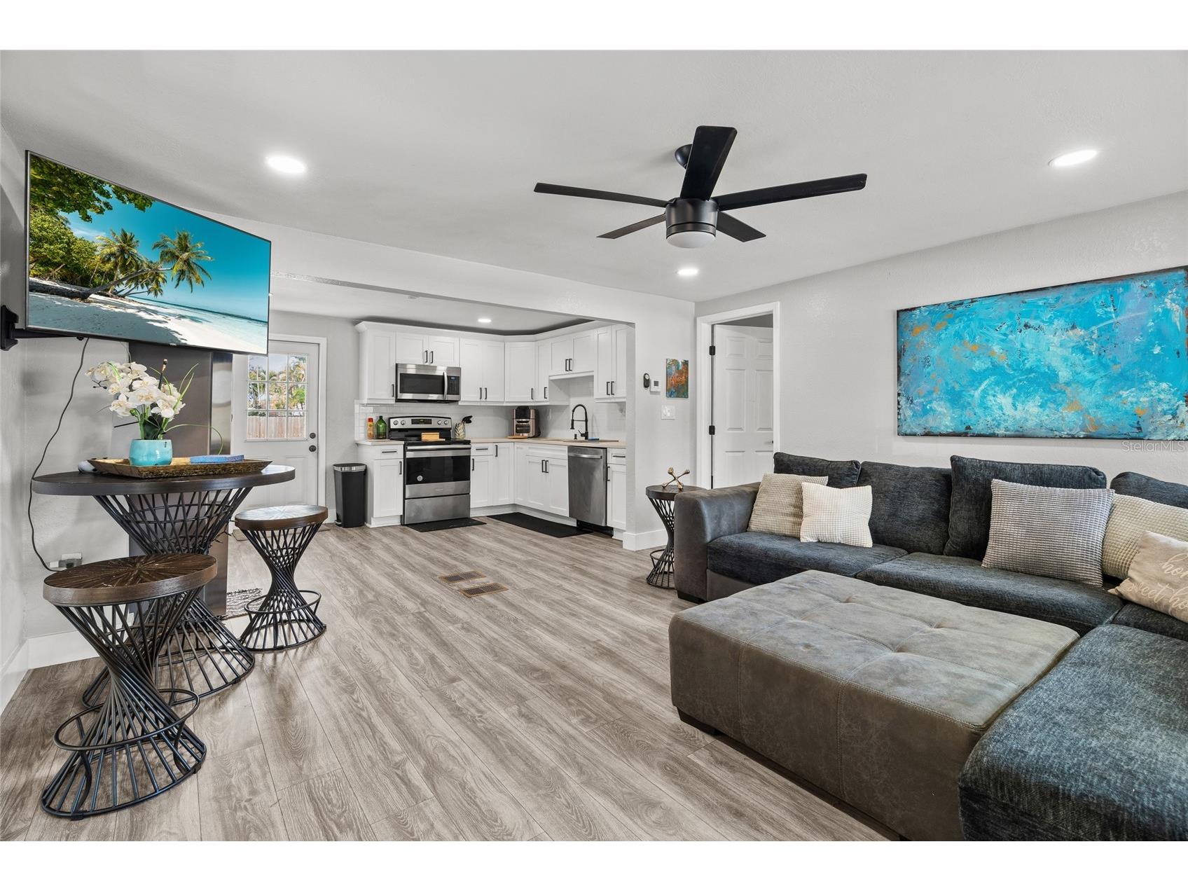 5135 Old Bradenton Road Sarasota FL 34234 A4685664 image7