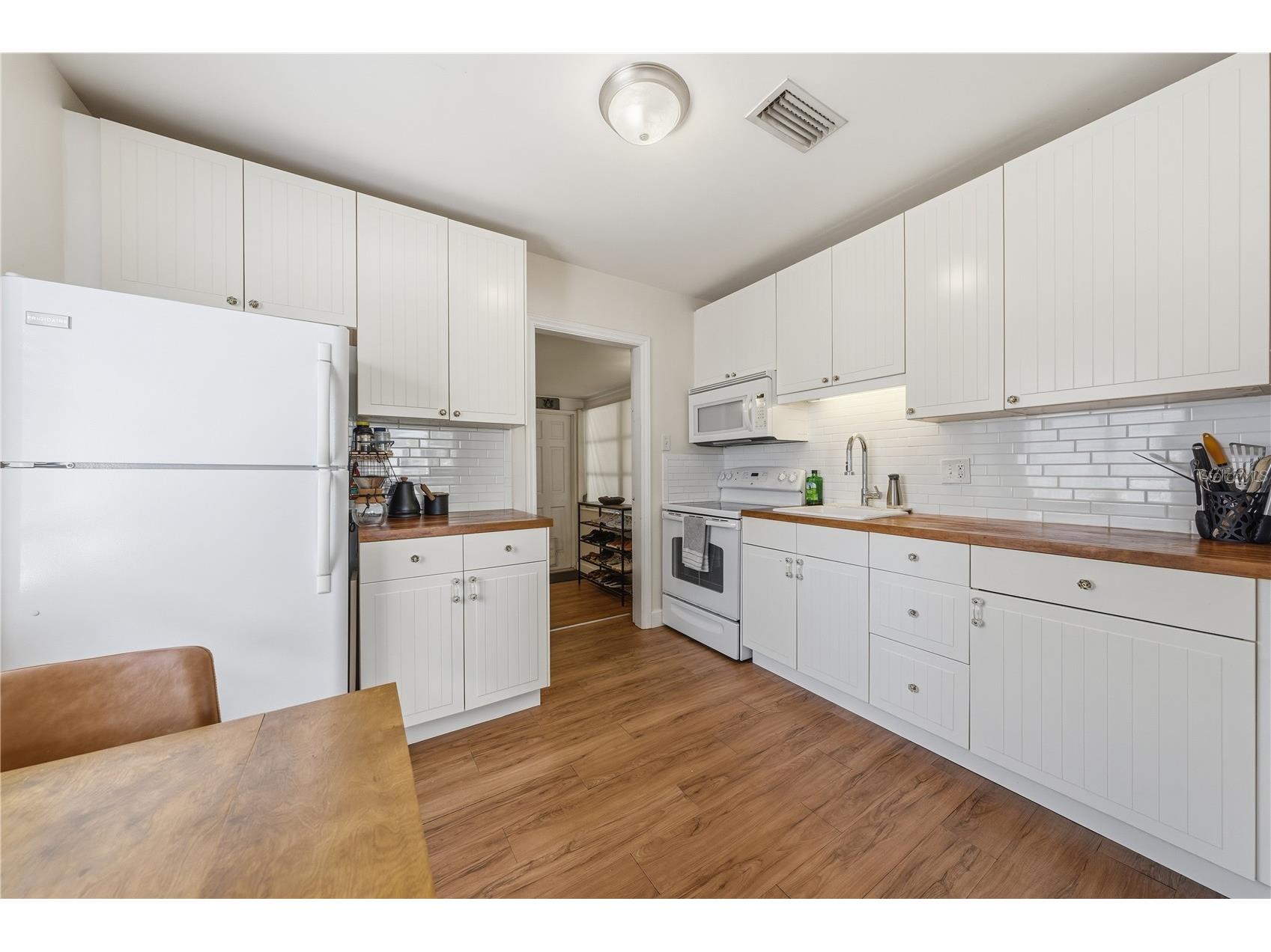 5136 4th Avenue N Saint Petersburg FL 33710 TB8505254 image7