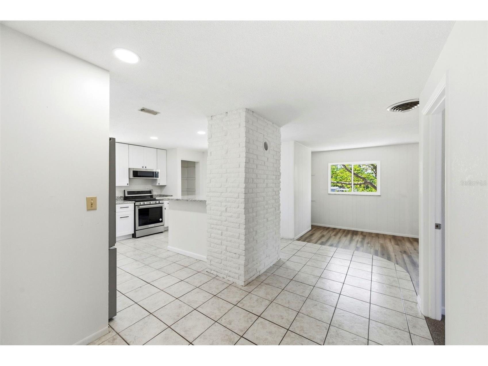 5136 68th Street N #B Saint Petersburg FL 33709 TB8499604 image12