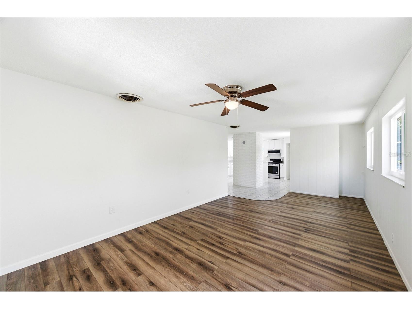 5136 68th Street N #B Saint Petersburg FL 33709 TB8499604 image5