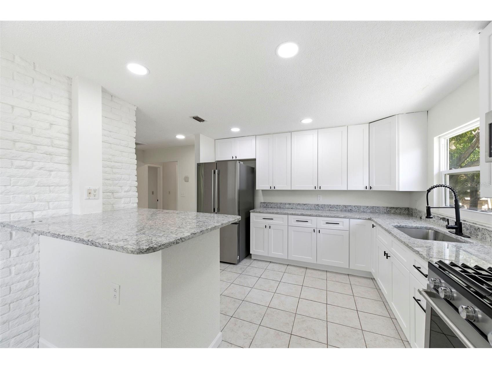 5136 68th Street N #B Saint Petersburg FL 33709 TB8499604 image9