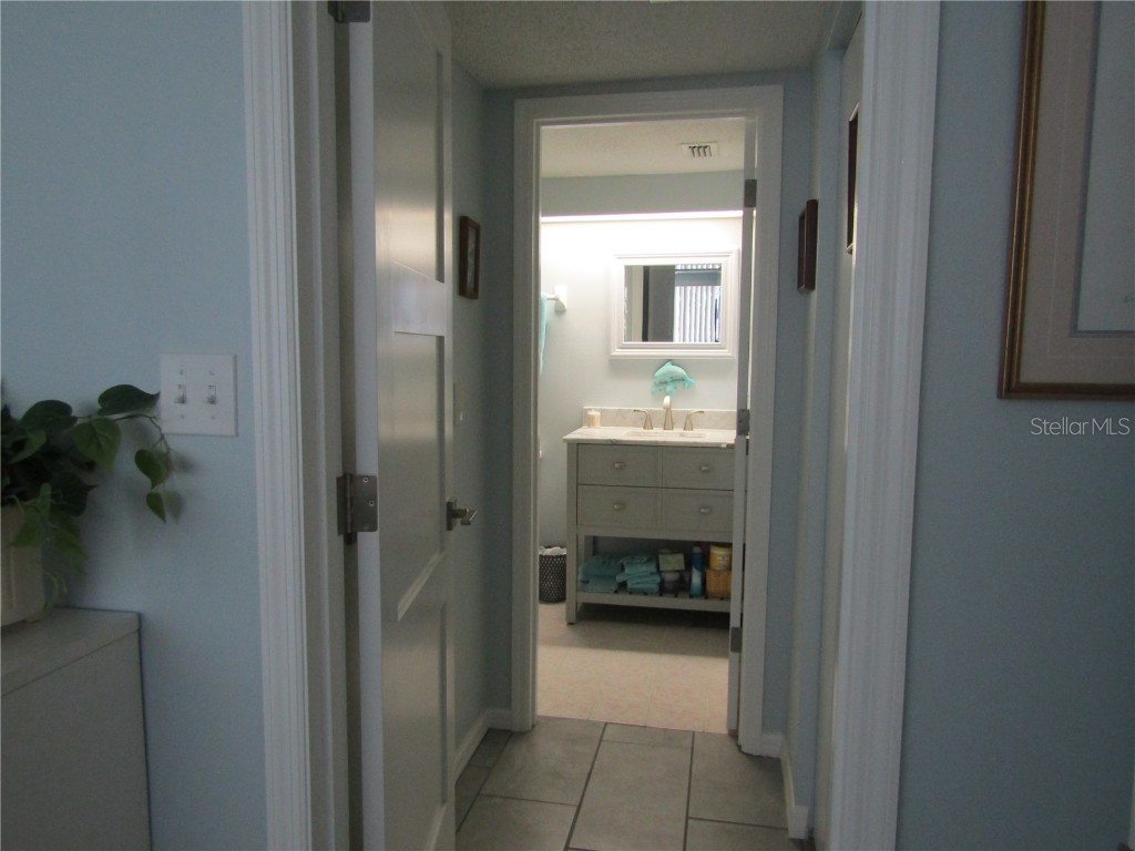 5136 Harpers Croft #11 Sarasota FL 34235 A4626932 image23