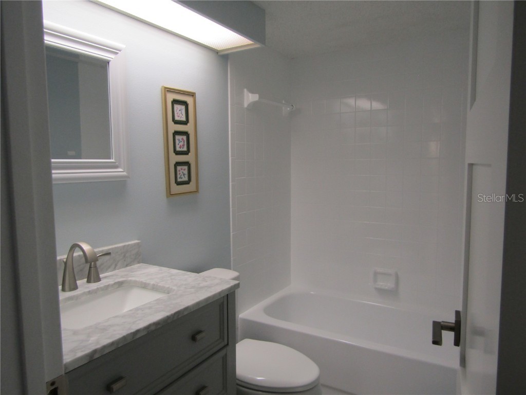 5136 Harpers Croft #11 Sarasota FL 34235 A4626932 image28