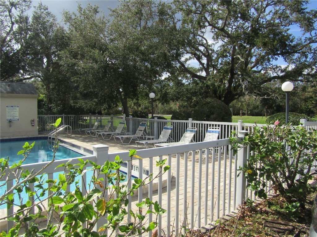5136 Harpers Croft #11 Sarasota FL 34235 A4626932 image35
