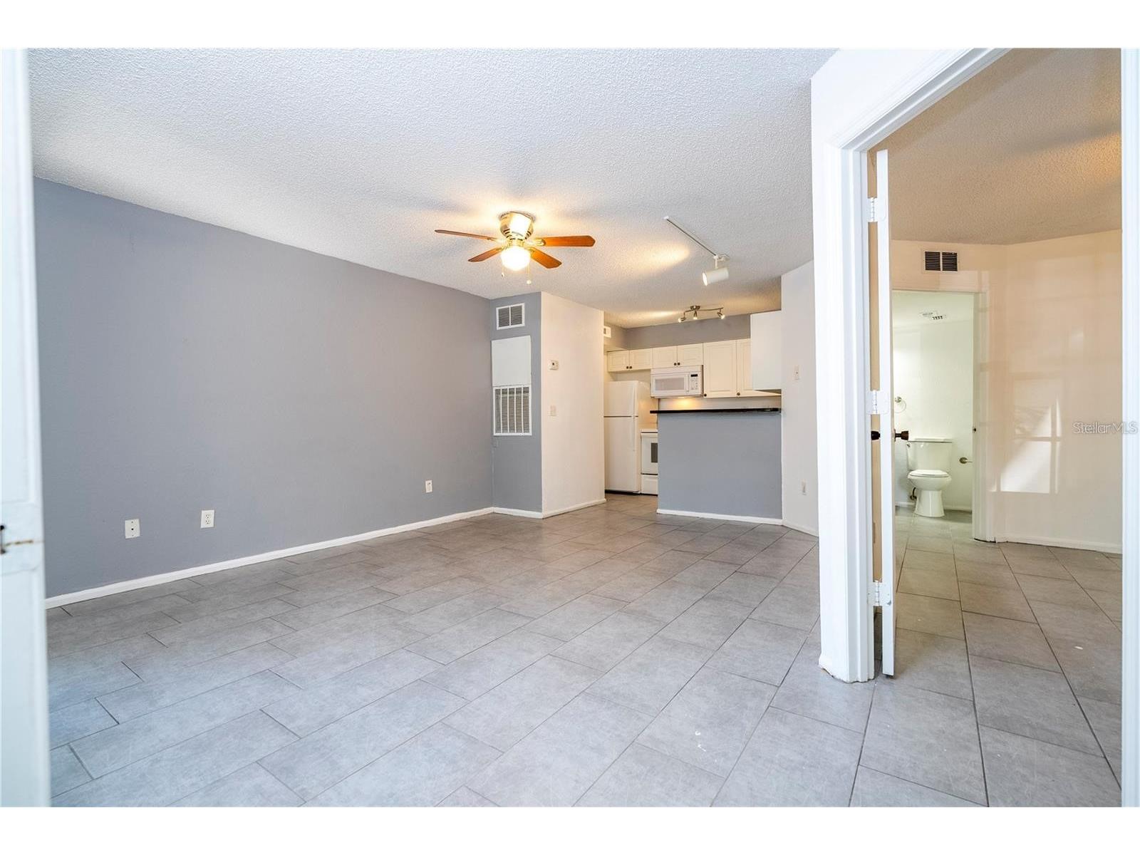 5136 Park Central Drive #212 Orlando FL 32839 O6384447 image17