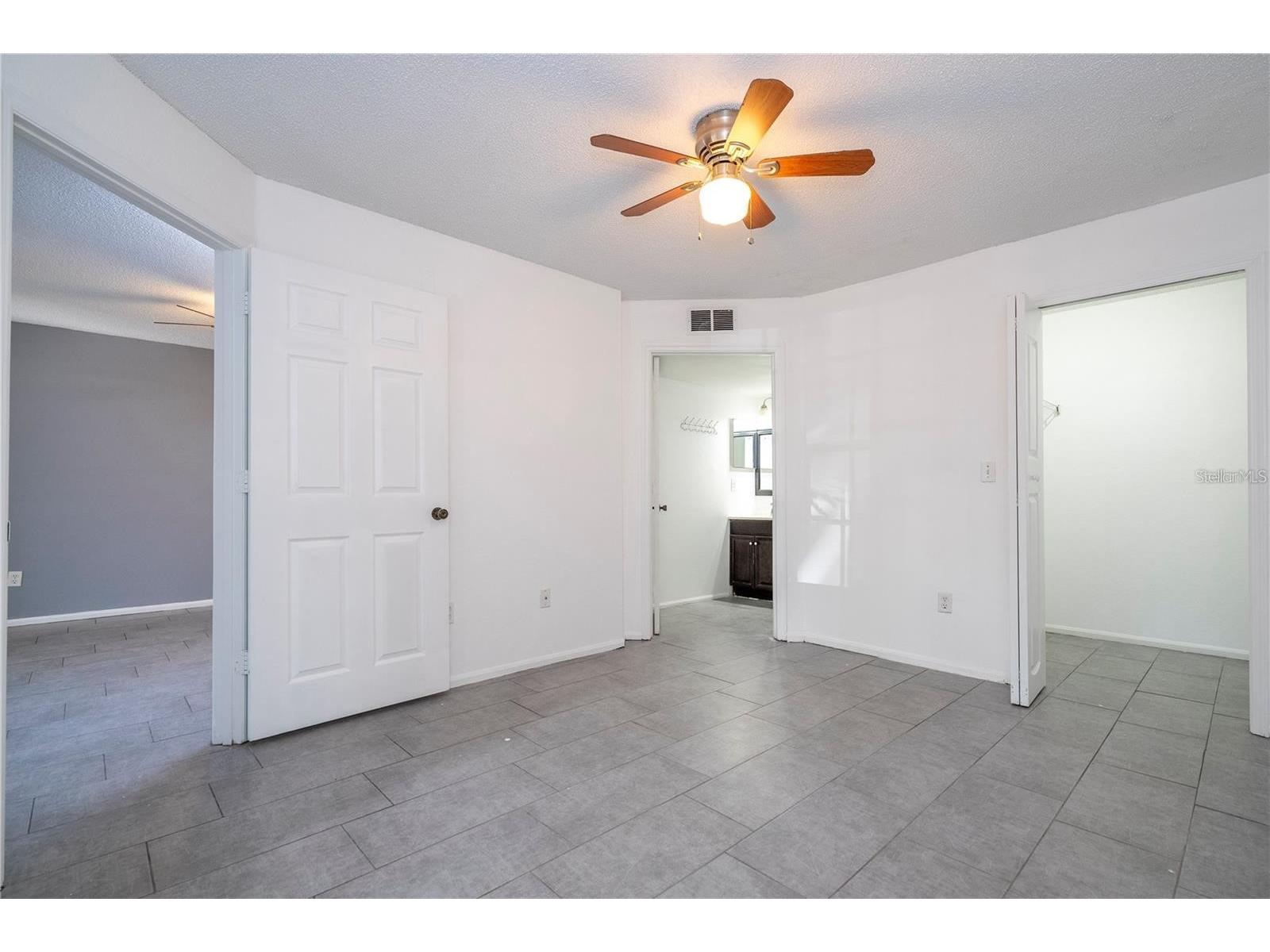 5136 Park Central Drive #212 Orlando FL 32839 O6384447 image19
