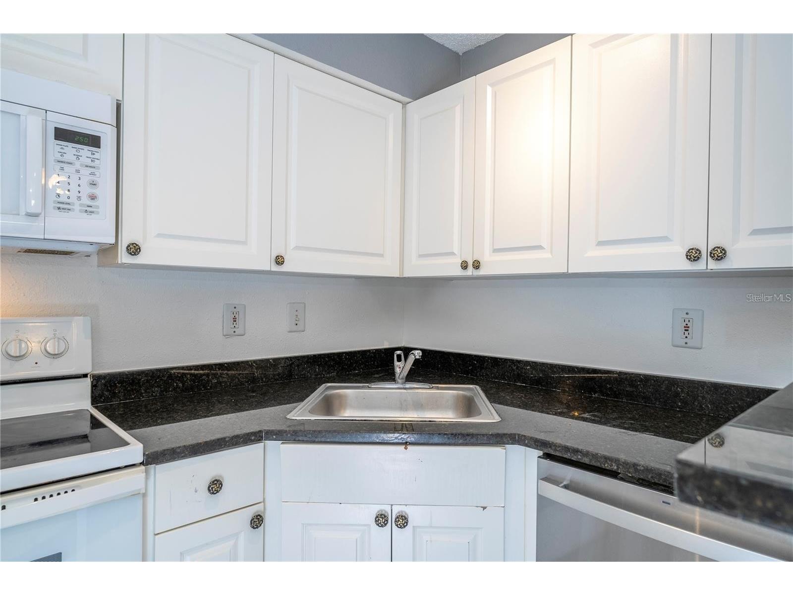 5136 Park Central Drive #212 Orlando FL 32839 O6384447 image24