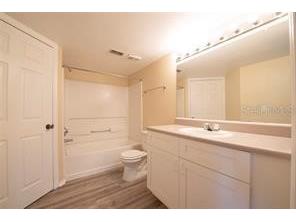 5136 Park Central Drive #215 Orlando FL 32839 O6353618 image10