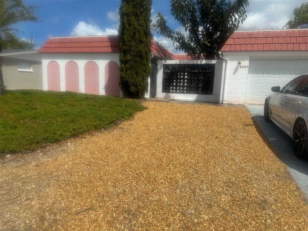 5137 Manor Drive New Port Richey FL 34652 TB8370268 image1