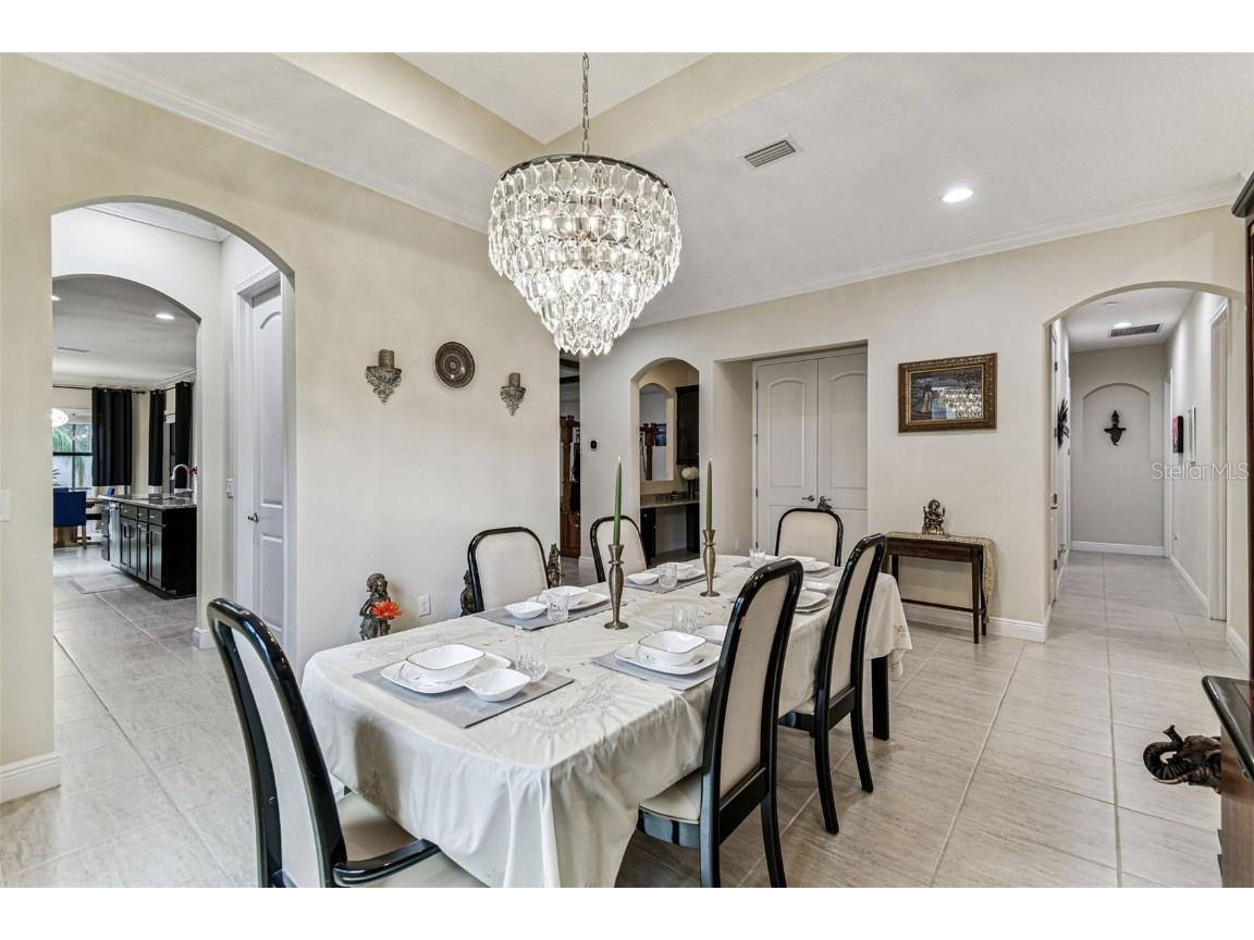 5138 Lakecastle Drive Tampa FL 33624 TB8431632 image29