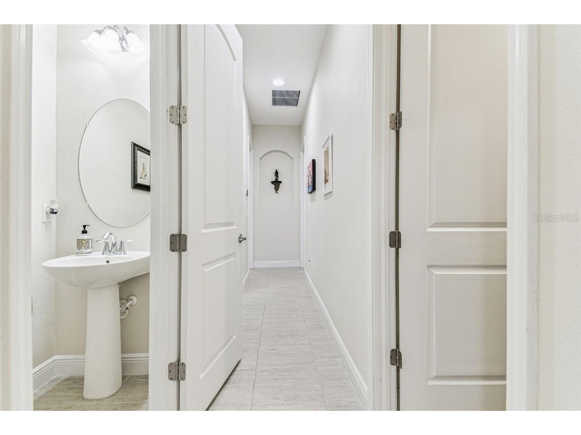 5138 Lakecastle Drive Tampa FL 33624 TB8431632 image55