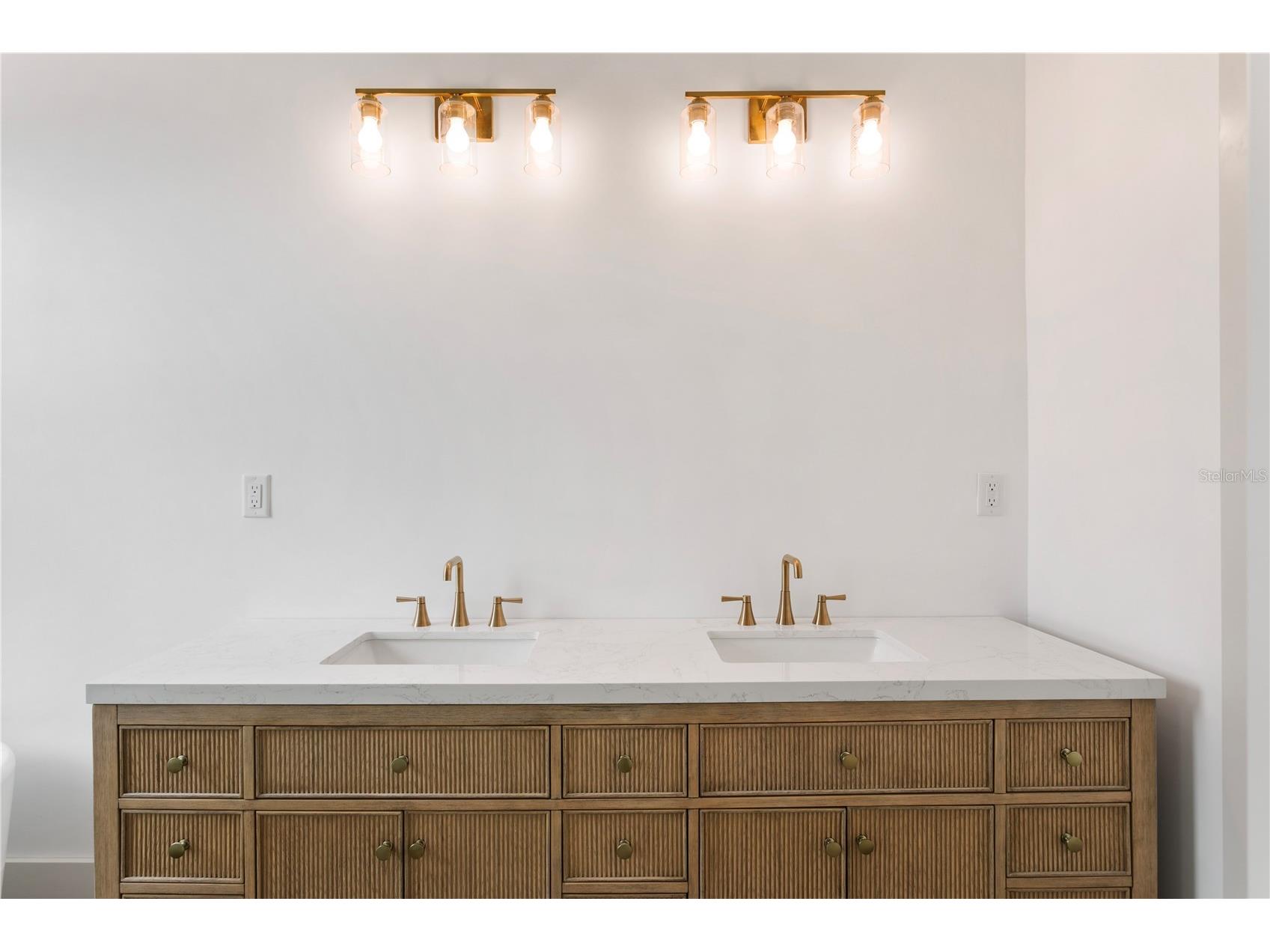 514 38th Avenue NE Saint Petersburg FL 33704 TB8486739 image31