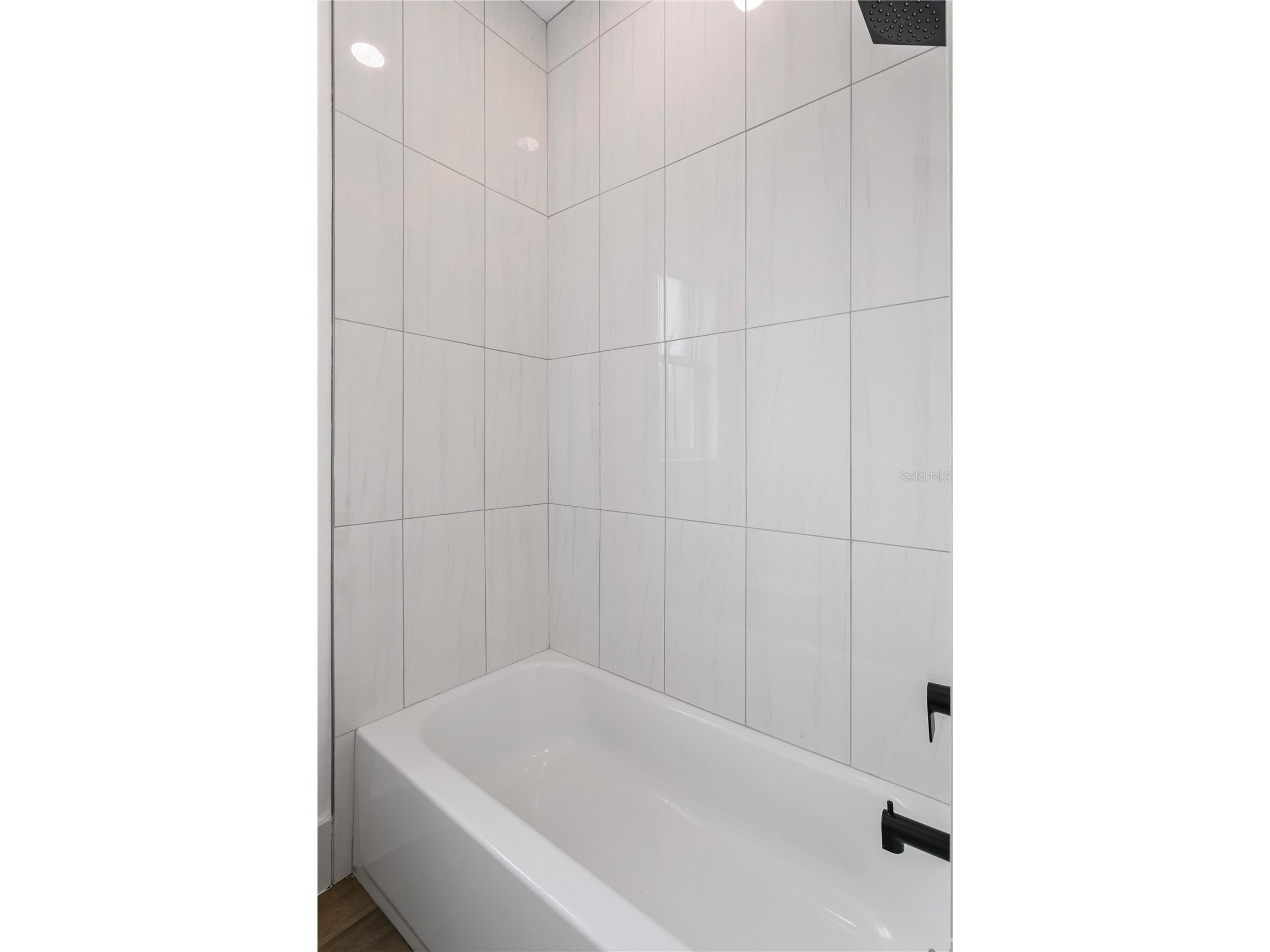 514 38th Avenue NE Saint Petersburg FL 33704 TB8486739 image38