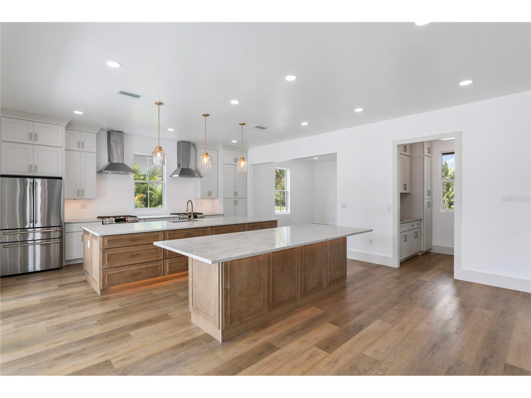 514 38th Avenue NE Saint Petersburg FL 33704 TB8486739 image5