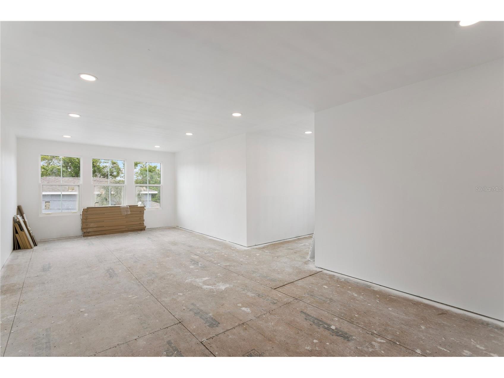 514 38th Avenue NE Saint Petersburg FL 33704 TB8486739 image56