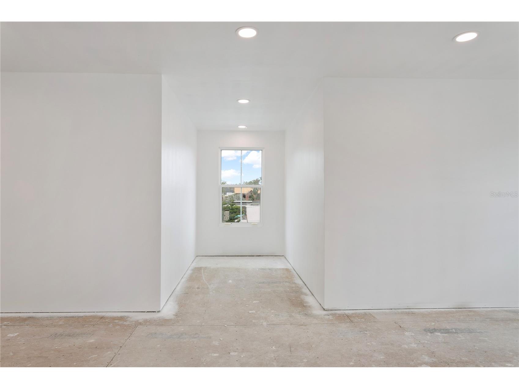 514 38th Avenue NE Saint Petersburg FL 33704 TB8486739 image57