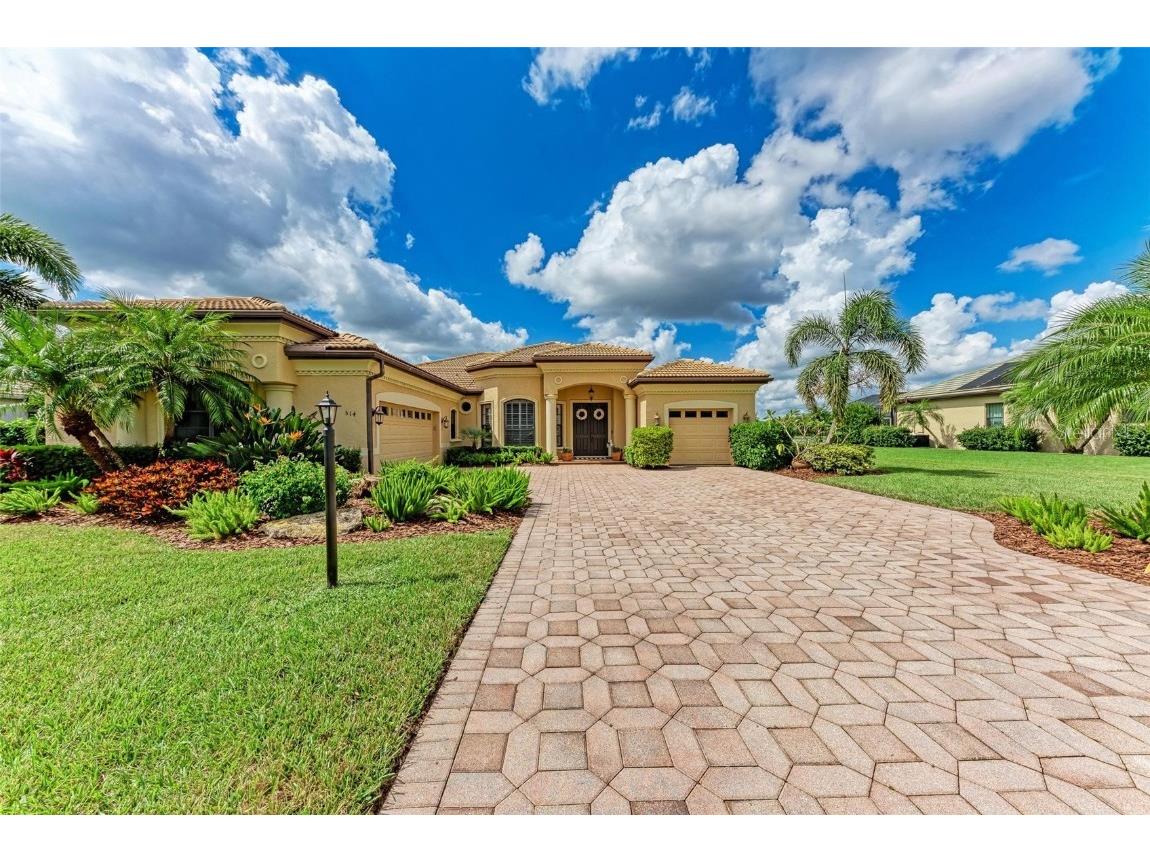 514 Country Meadows Way Bradenton FL 34212 A4626240 image1