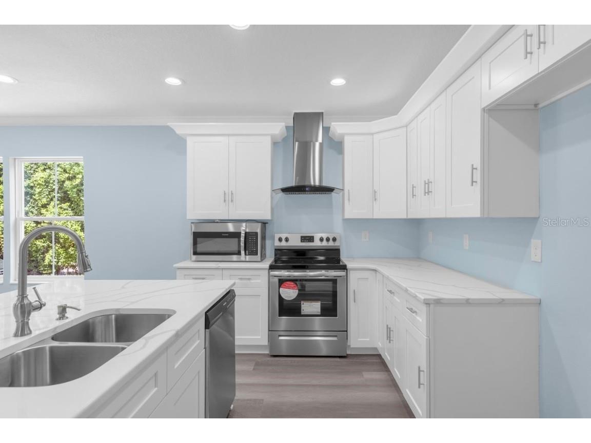 514 E Voorhis Avenue Deland FL 32724 O6228981 image1