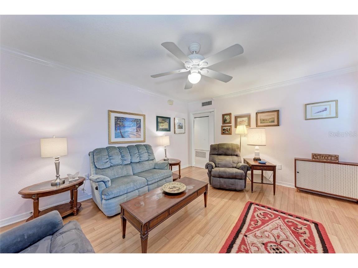 514 Howard Court Sarasota FL 34236 A4660394 image11