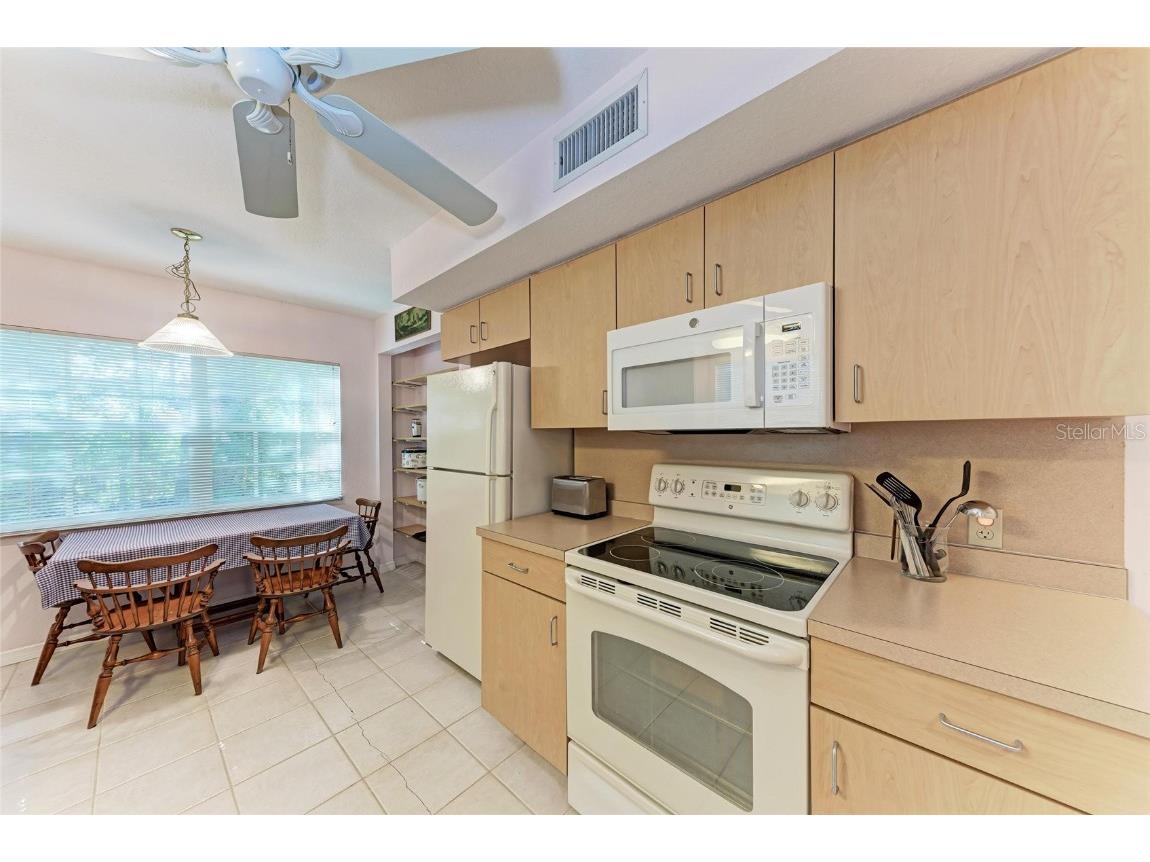 514 Howard Court Sarasota FL 34236 A4660394 image16