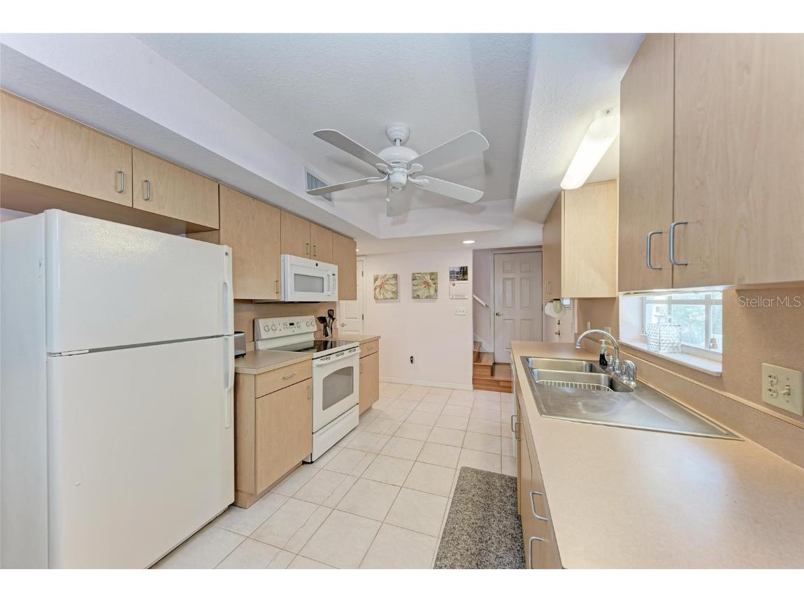 514 Howard Court Sarasota FL 34236 A4660394 image17