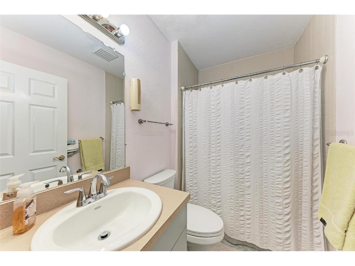 514 Howard Court Sarasota FL 34236 A4660394 image22