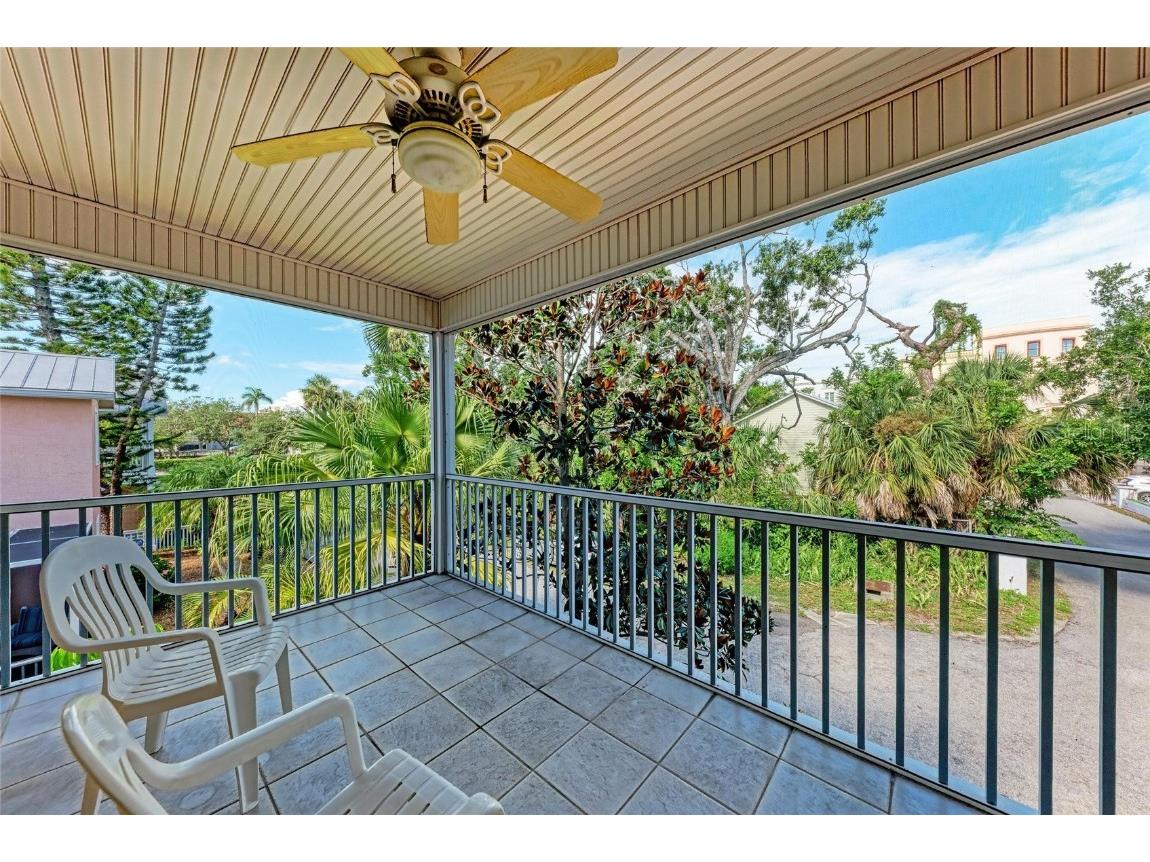 514 Howard Court Sarasota FL 34236 A4660394 image5