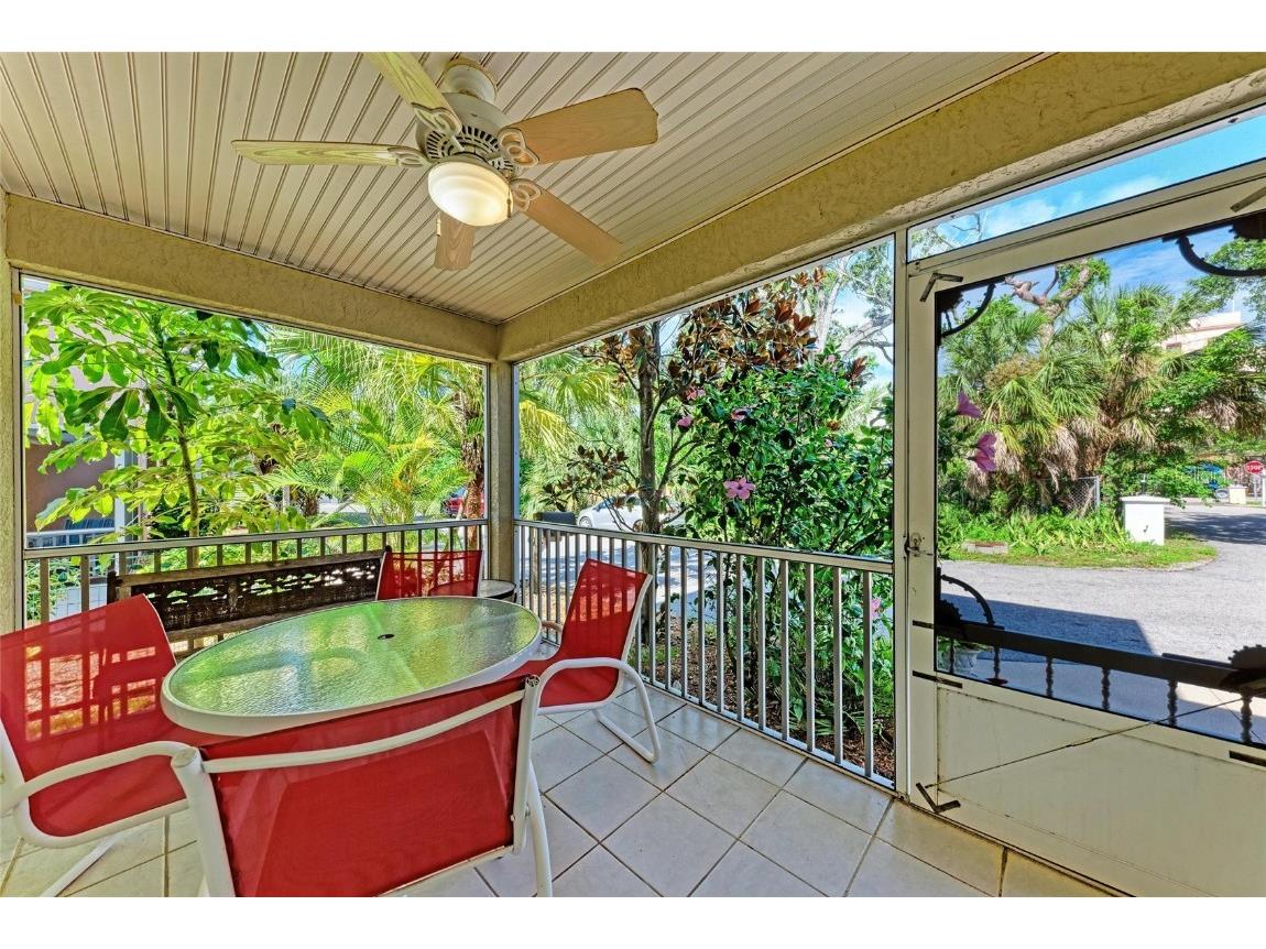 514 Howard Court Sarasota FL 34236 A4660394 image7