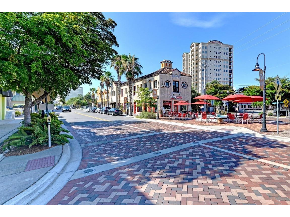 514 Howard Court Sarasota FL 34236 A4660394 image80