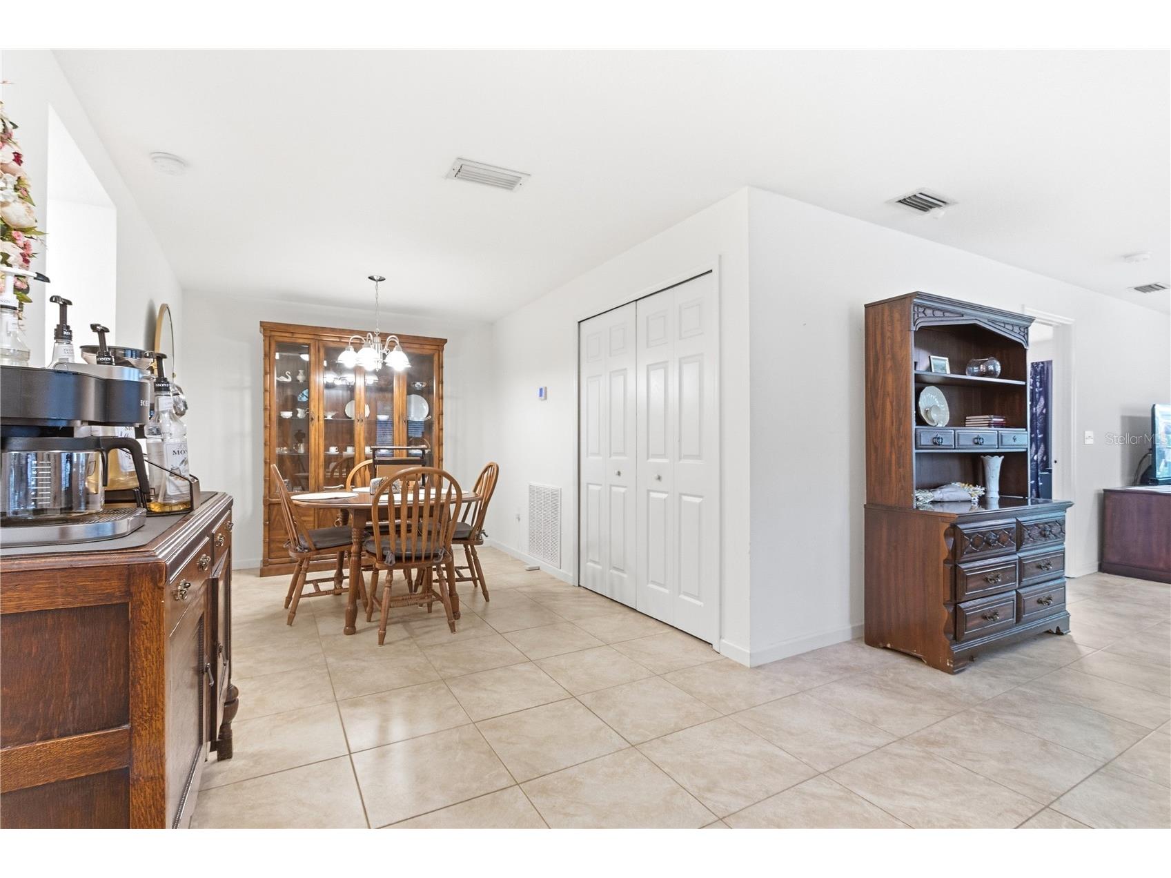 514 Longfellow Court #B Safety Harbor FL 34695 TB8495665 image17