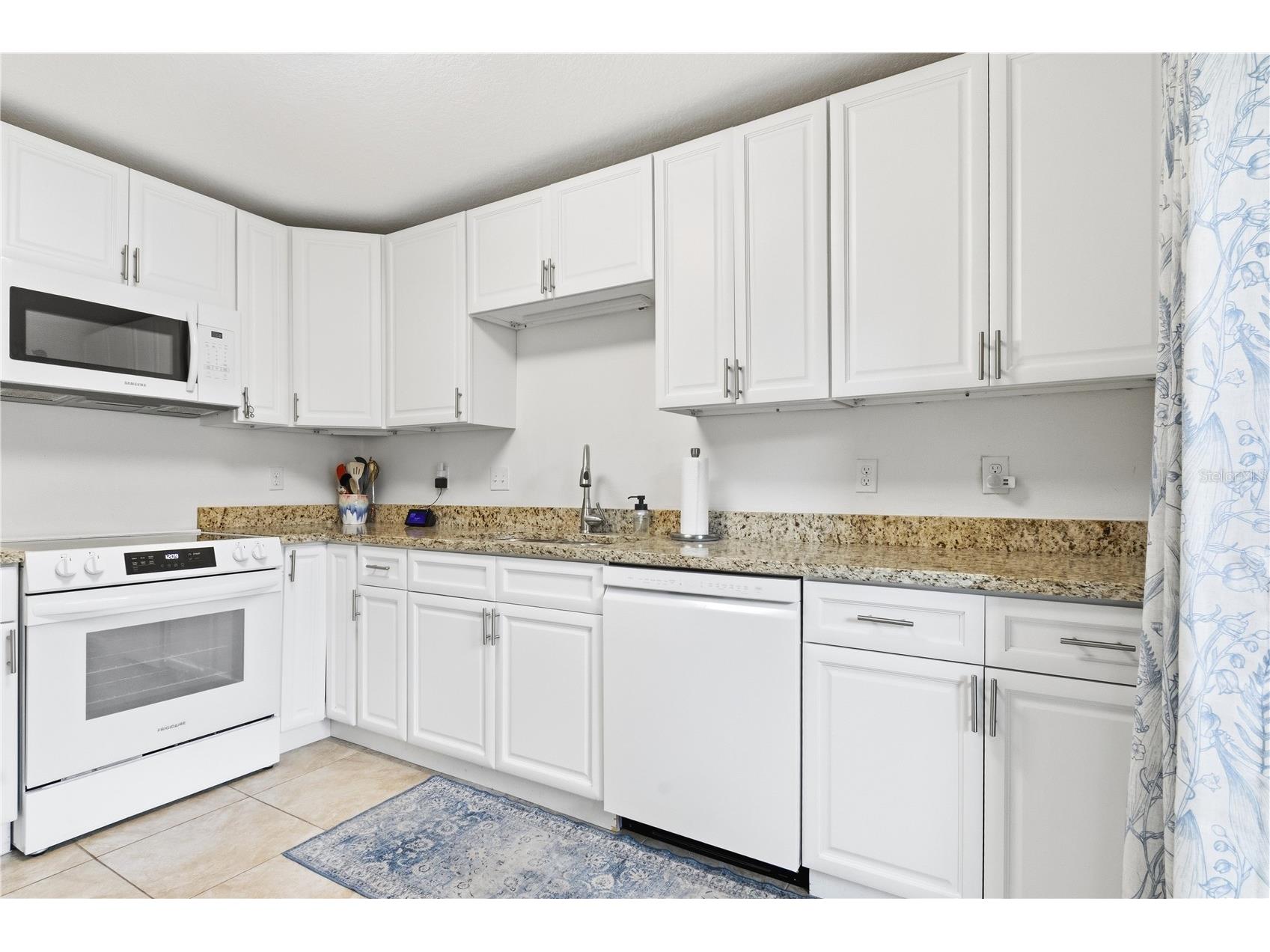 514 Longfellow Court #B Safety Harbor FL 34695 TB8495665 image23