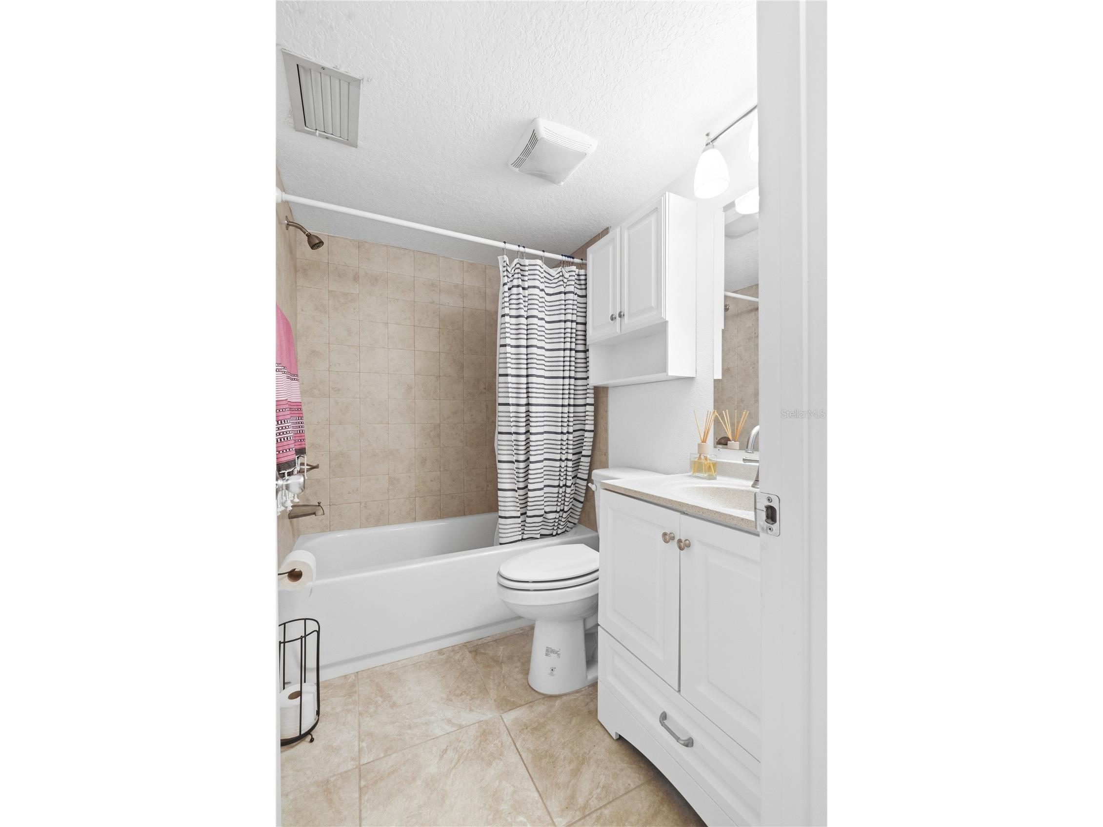 514 Longfellow Court #B Safety Harbor FL 34695 TB8495665 image35