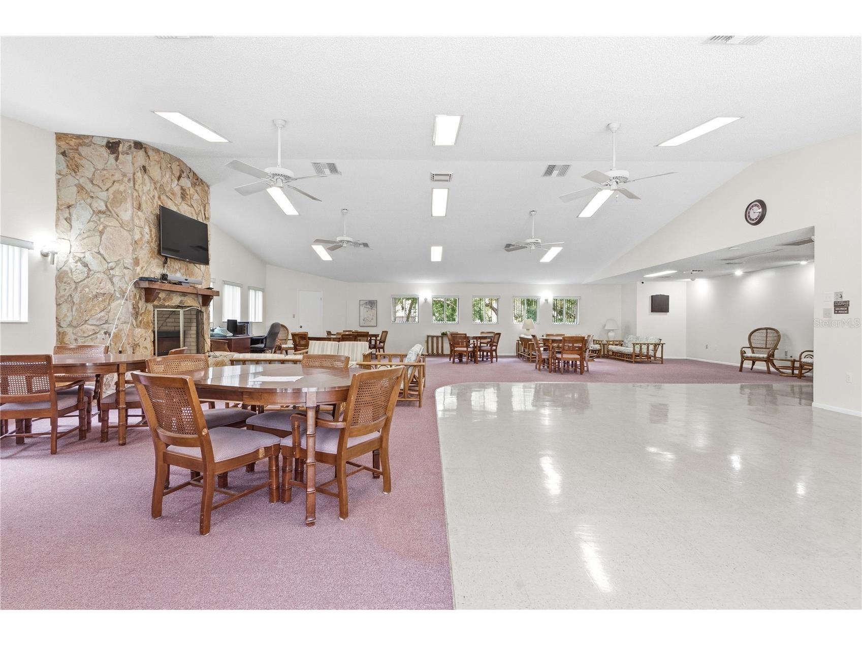 514 Longfellow Court #B Safety Harbor FL 34695 TB8495665 image39