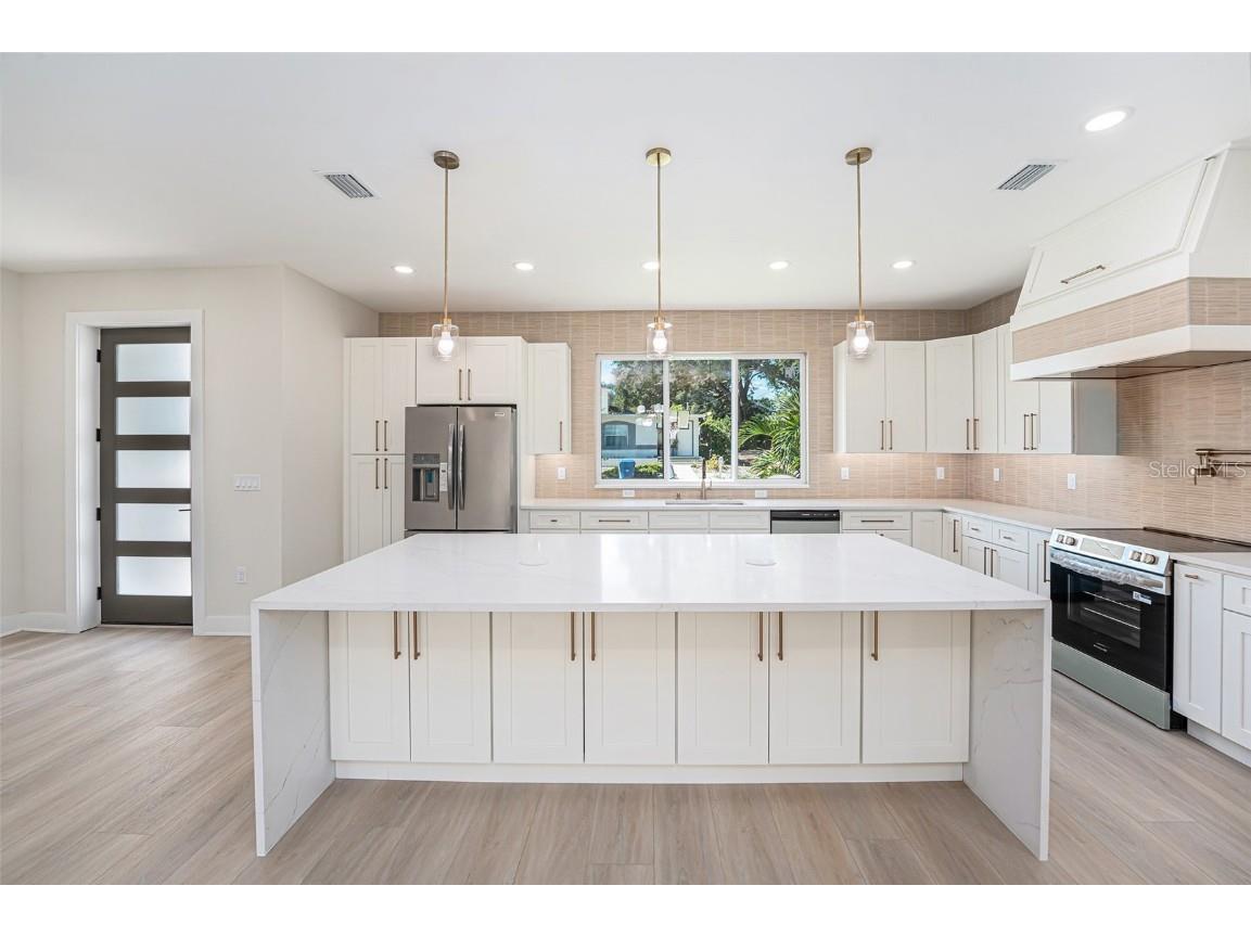 514 Summit Street Largo FL 33770 TB8448131 image10