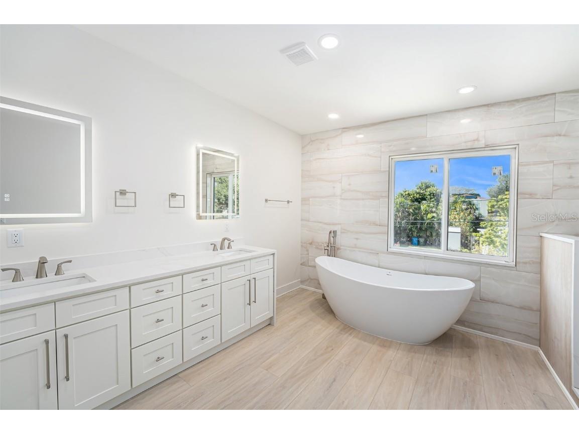 514 Summit Street Largo FL 33770 TB8448131 image20