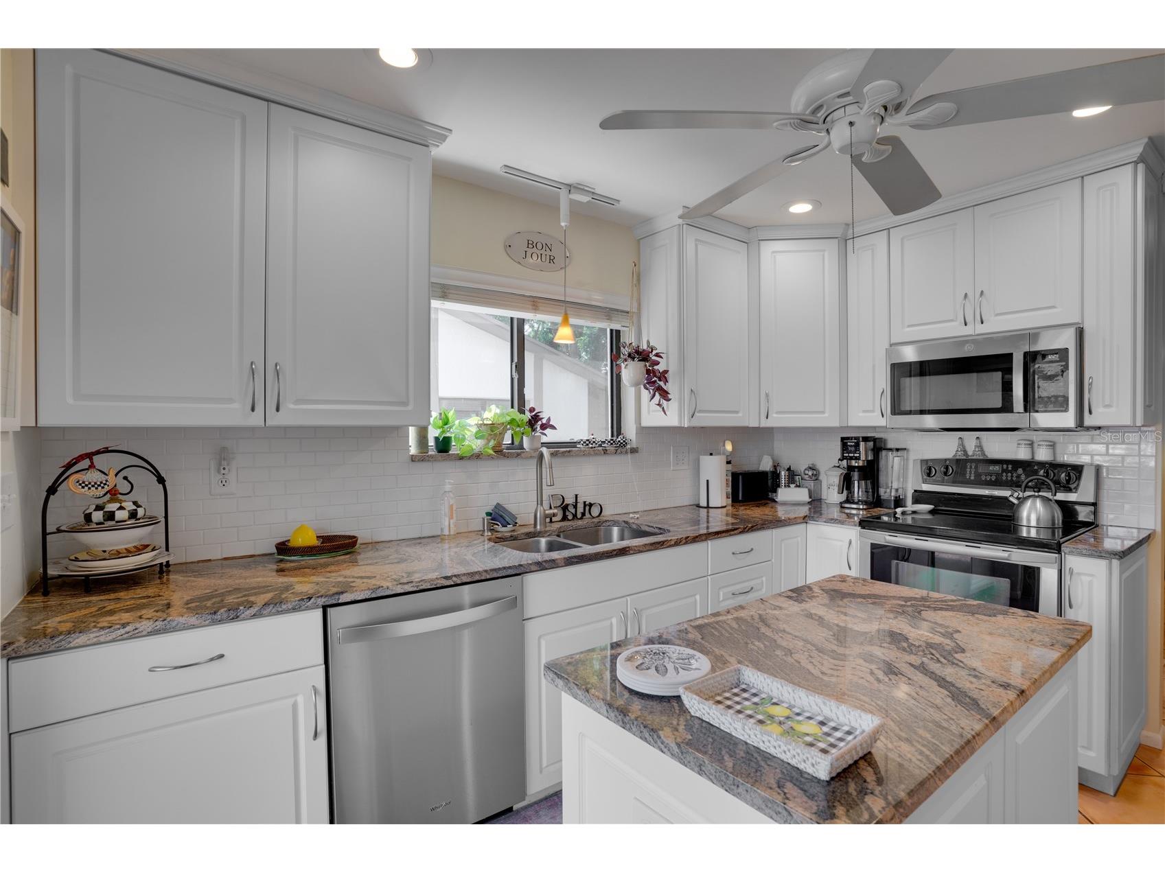 514 Tabor Court #C Safety Harbor FL 34695 TB8501825 image14