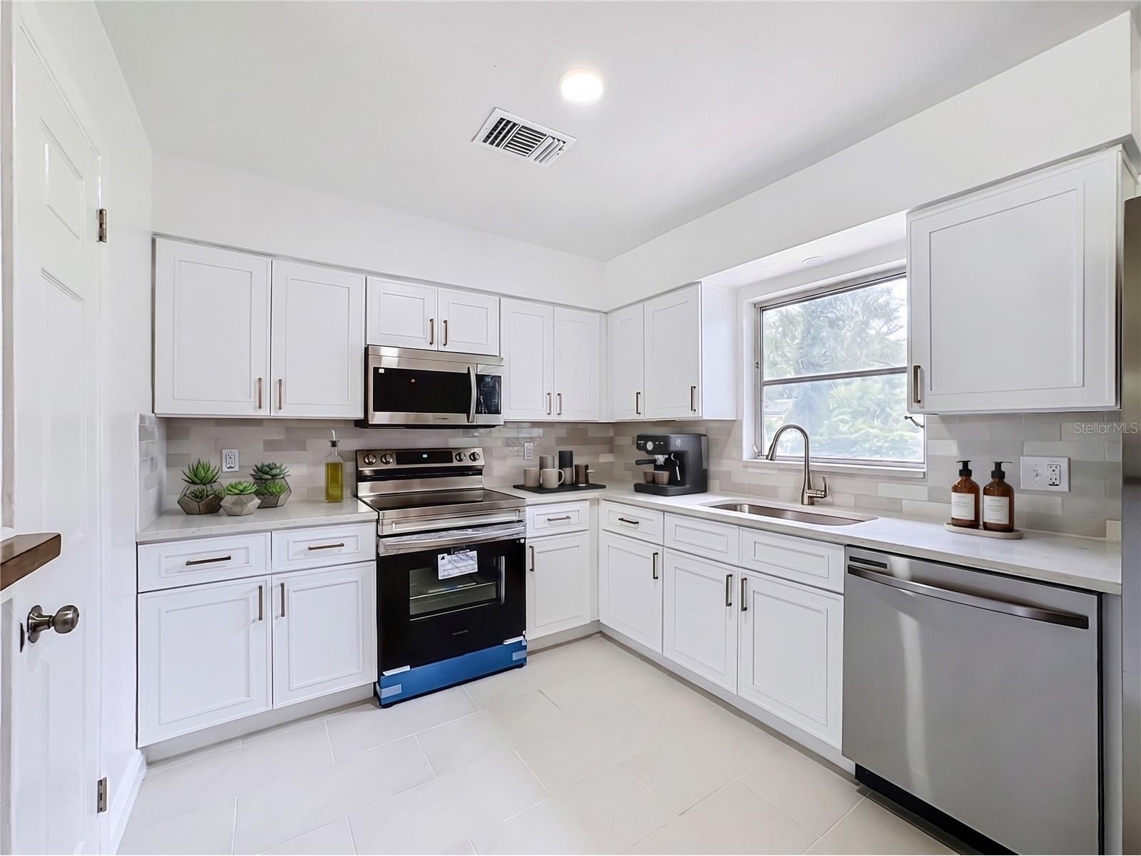 514 W Hilda Drive Brandon FL 33510 TB8531545 image24