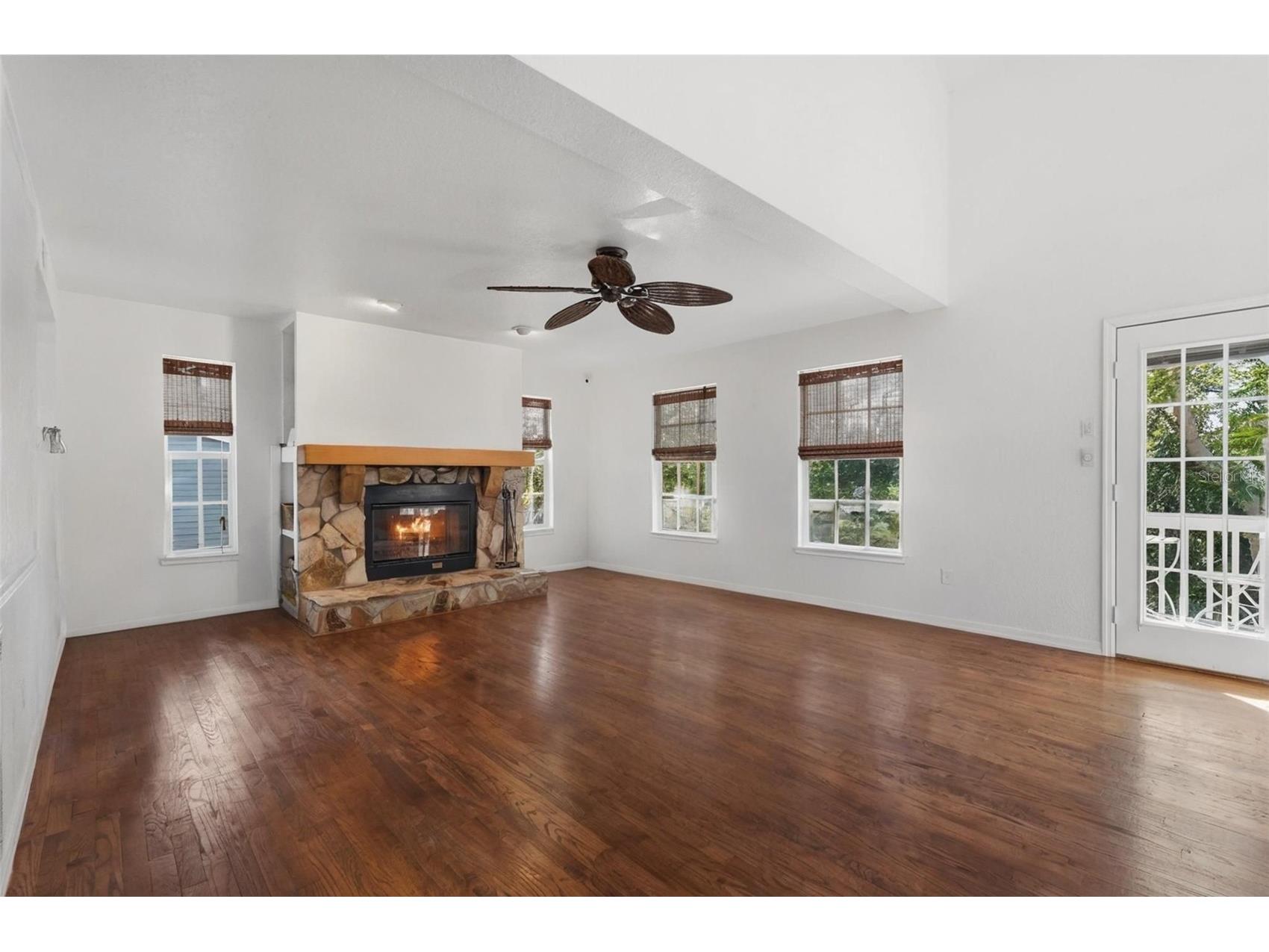 514 Wideview Avenue Tarpon Springs FL 34689 TB8473566 image20