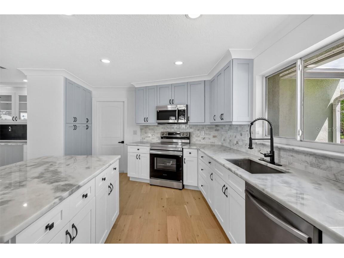 514 Windward Passage Clearwater Beach FL 33767 - CLEARWATER CHANNEL TB8428935 image13