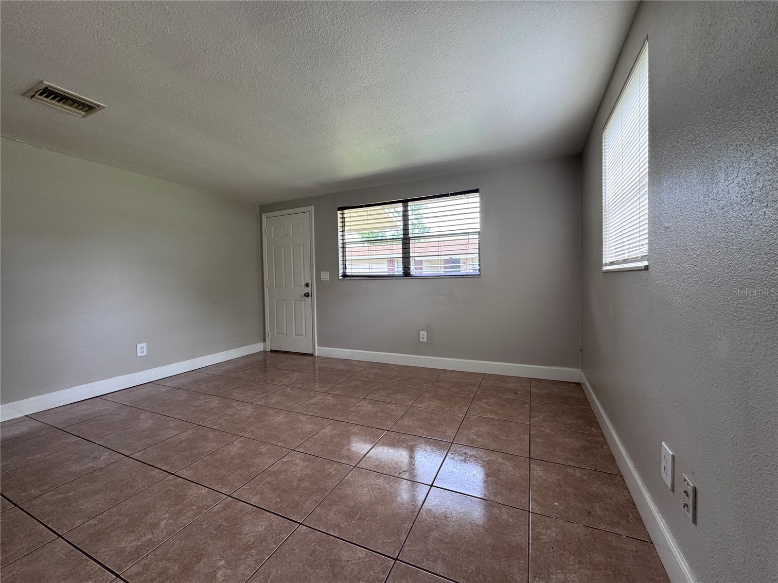 514 Winham Street Tampa FL 33619 TB8494659 image3