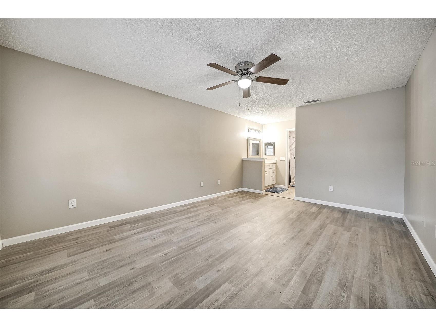 5140 Nashville Drive Tampa FL 33624 TB8487222 image18